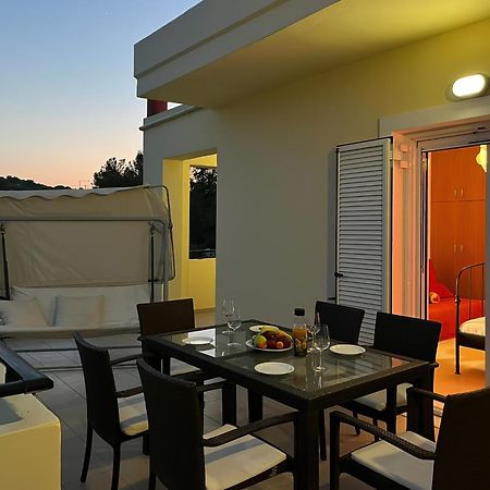 Souda Bay View With Private Pool Near Chania City Exterior foto